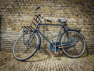 Fototapeta na wymiar Old fashioned bike