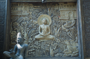  statue in a Buddhist temple Sri-Lanka 