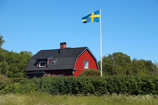 Schwedenhaus mit Flagge
