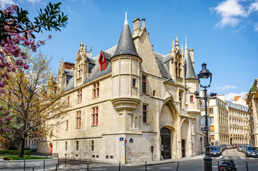Mansion Hotel de Sens in Paris © Valerie2000