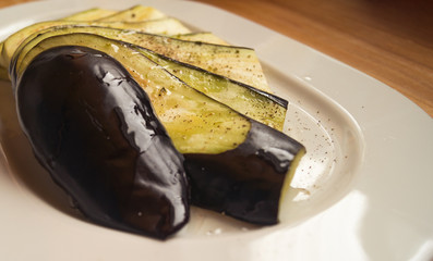 aubergine auf Teller