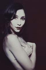 Naklejka premium beautiful young brunette woman