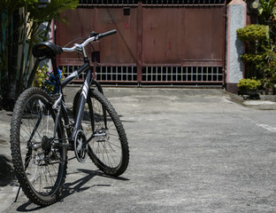 Fototapeta na wymiar bicycle in driveway