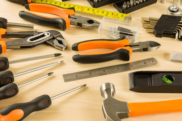 Set of working tools
