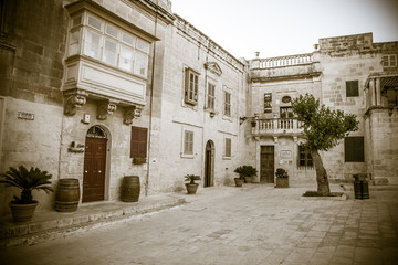 Fototapeta na wymiar Square at Mdina, Malta