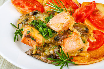 Salmon with grilled vegetables