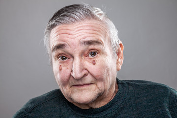 Obraz premium Portrait of an elderly woman