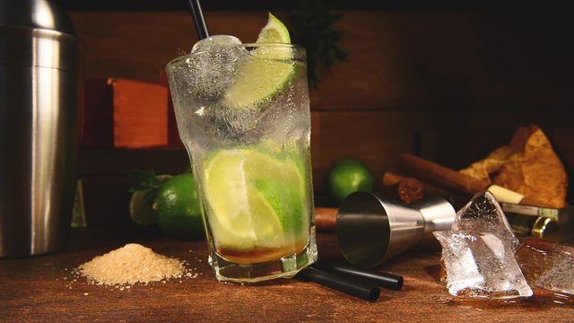 Caipirinha mit Zigarren - Zeitraffer