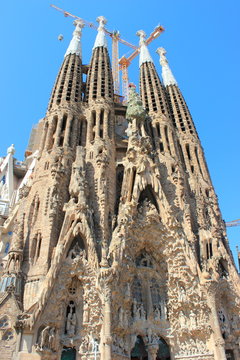 Die Geburtsfassade der berümten Sagrada Familia von Gaudi