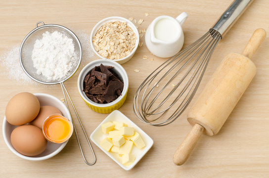 Food ingredient and recipe for cake baking