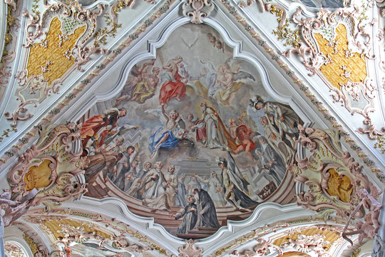 volta affrescata; basilica di S. Maria Assunta, Novacella