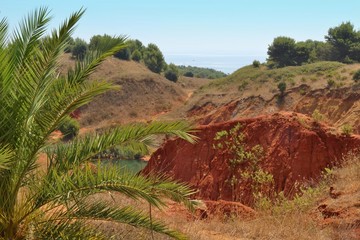 Fototapeta na wymiar Miniera di bauxite