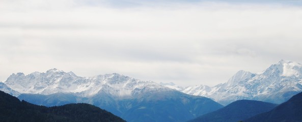Gebirgslandschaft der Alpen