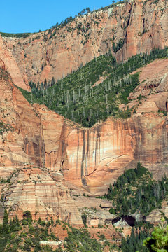 Zion National Park, hanging valley in Kolob Canyons section