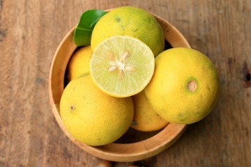 Fototapeta na wymiar fresh lemon