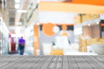 Blurred image of shopping mall and bokeh background