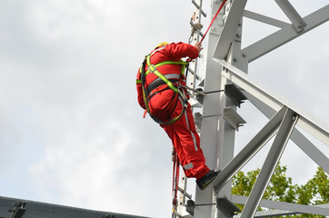 Mannrettung am Mast / Klettern