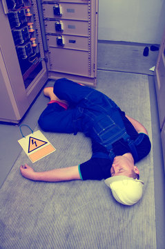 electrician electrocuted