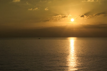 Scenic view of beautiful sunset above the sea