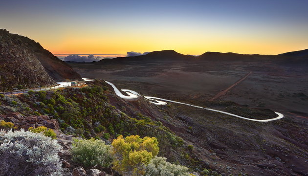Aube au volcan de La Fournaise.