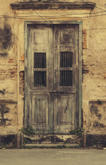 Fototapeta na wymiar vintage door