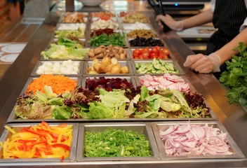 Foto op Plexiglas Salad bar with various fresh vegetables © Kondor83