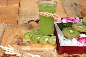 Kiwi fruit juicy green and kiwi juice delicious.