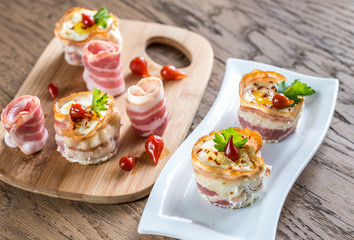 Bacon egg cups