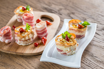 Bacon egg cups