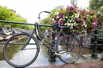 Fototapeta na wymiar Fahrrad in Amsterdam