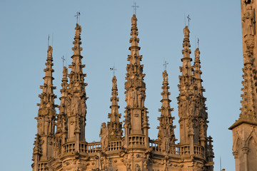 Fototapeta na wymiar Agujas del cimborrio de la catedral de Burgos