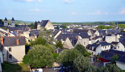Fototapeta premium Panoramic view on the old city of Chinon, France