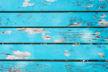 Holztisch, blau, lackiert, Farbe abgeblättert