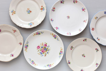 Lovely vintage plates - 88797409