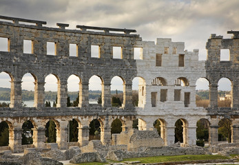 Fototapeta premium Pula Arena - Roman amphitheatre and Church of St. Antun. Croatia
