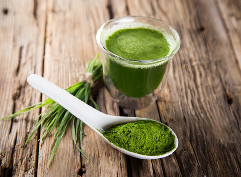 Young barley and chlorella spirulina.