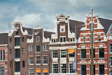Fototapeta na wymiar typical amsterdam houses