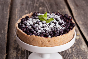 Currant Blueberry Pie with Oatmeal Crust, horizontal, close up