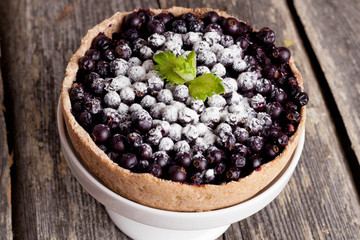 Currant Blueberry Pie with Oatmeal Crust, horizontal, close up