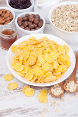 cornflakes and breakfast cereals