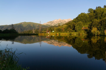 The lake near the road