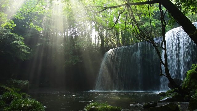 小国町の鍋が滝