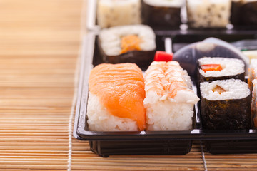 Sushi box detail