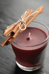 Cinnamon candle