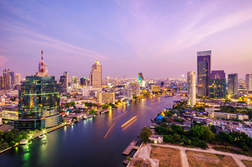 Fototapeta na wymiar Bangkok city and chaopraya river