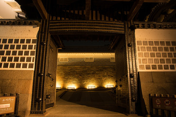 夜の金沢城 石川門
