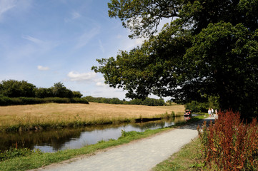 Along The Llangollen Canal.