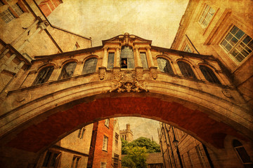 nostalgisch texturiertes Bild der Hertford Bridge oder auch Seufzerbrücke genannt in Oxford,...