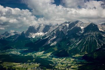 Naklejka na ściany i meble Dachstein mountain range in the Northern Limestone Alps in Austria.