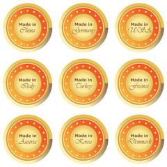 Runder Made in Buttons in gelb auf weißem Hintergrund